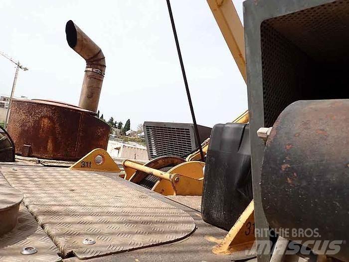 Liebherr HS855HD Andre kraner