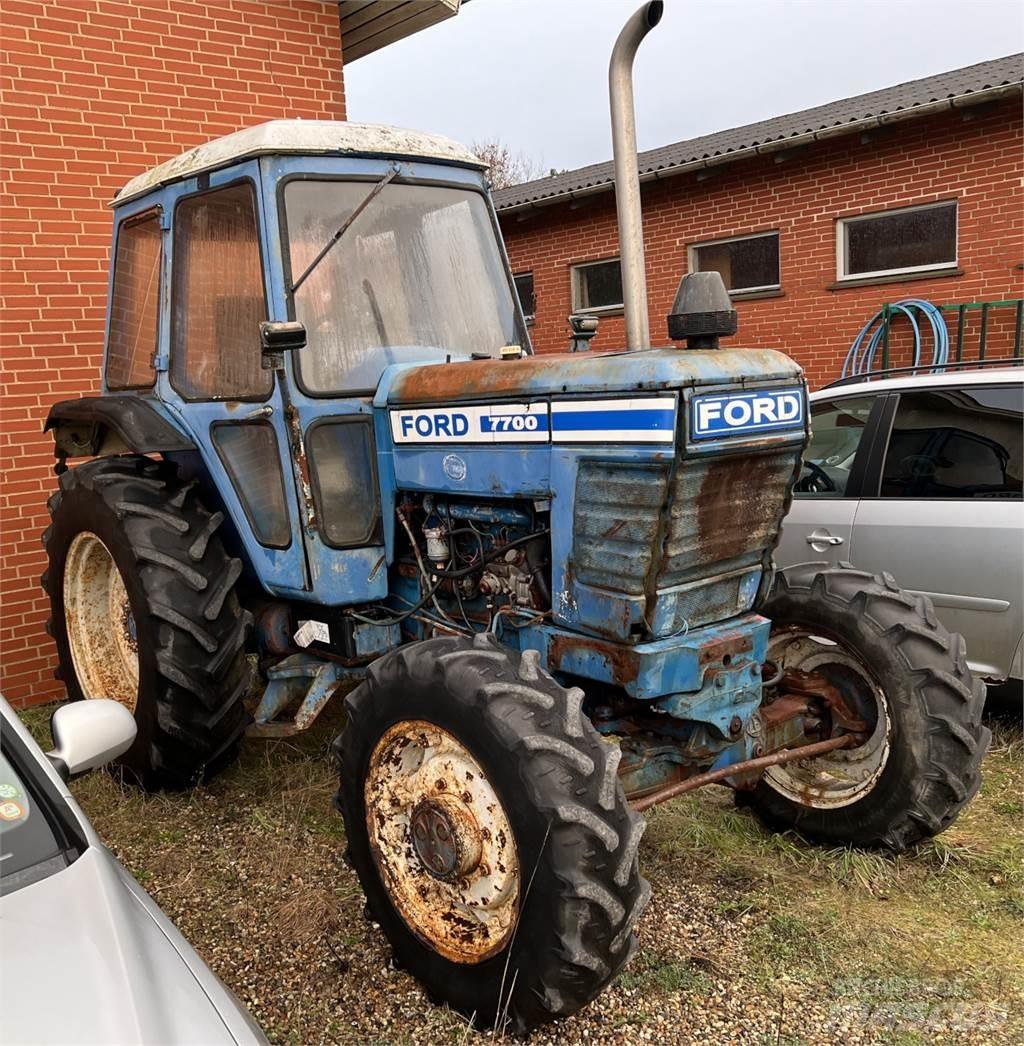 Ford 7700 Traktorer