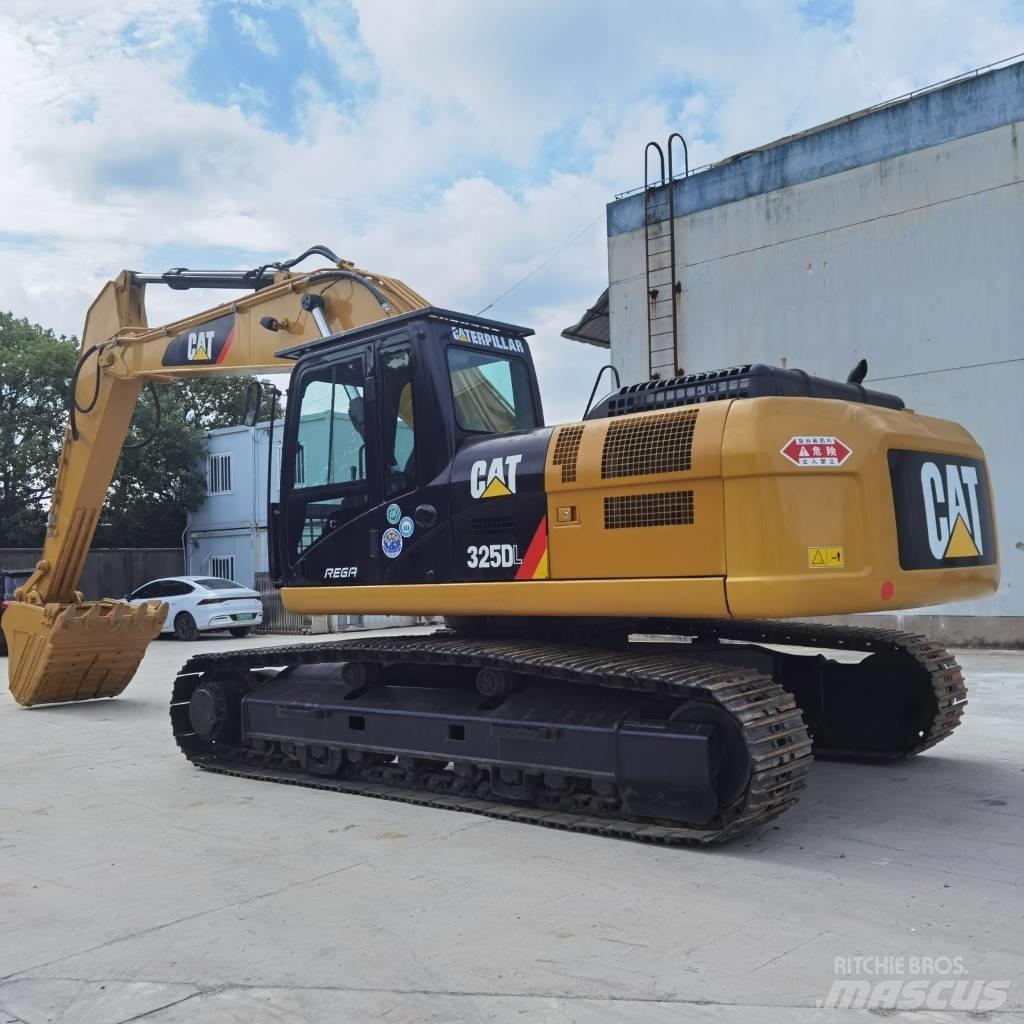 CAT 325D Beltegraver