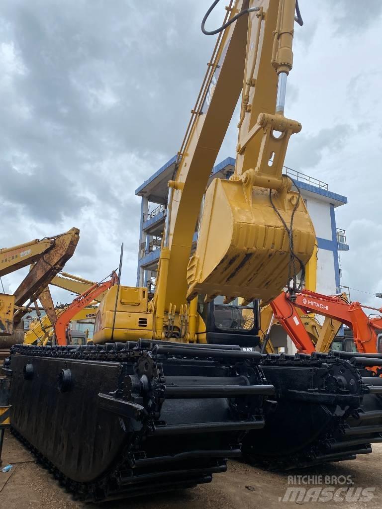 CAT 320 C Amfibiske Gravemaskiner