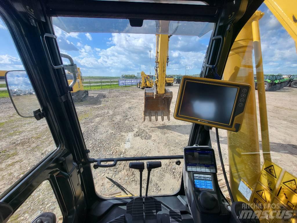 Komatsu PC210-11E0 Beltegraver
