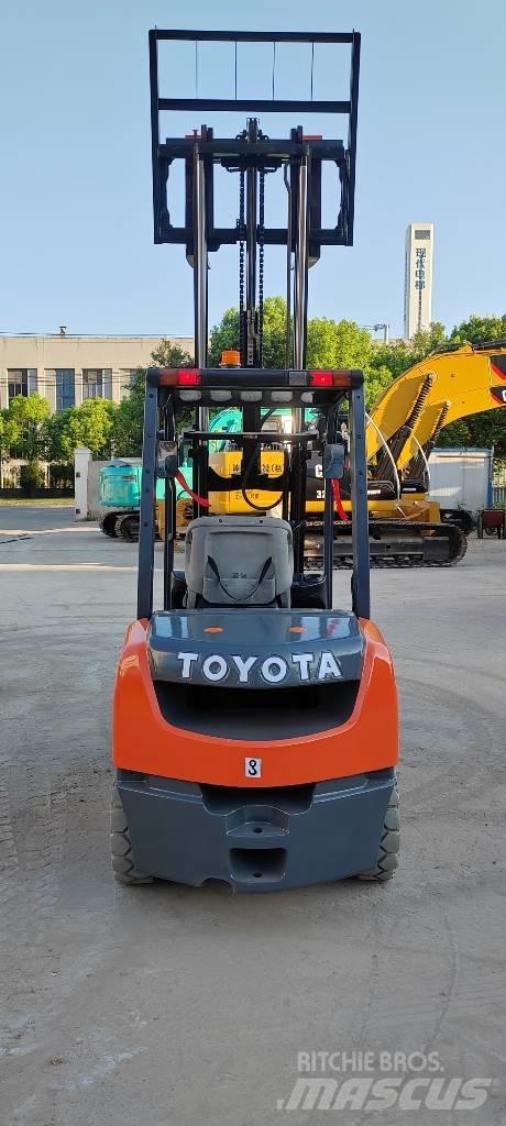 Toyota FD30 Diesel Trucker
