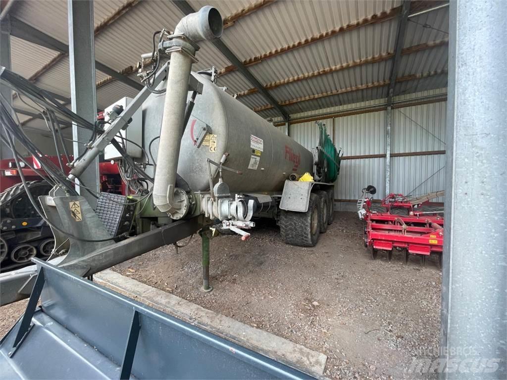 Fliegl PFW 20000 Slamtanker