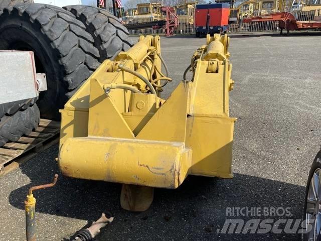 CAT D 8 R Ripper Andre komponenter
