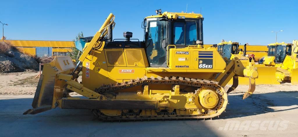 Komatsu D65EXi Dozere Beltegående