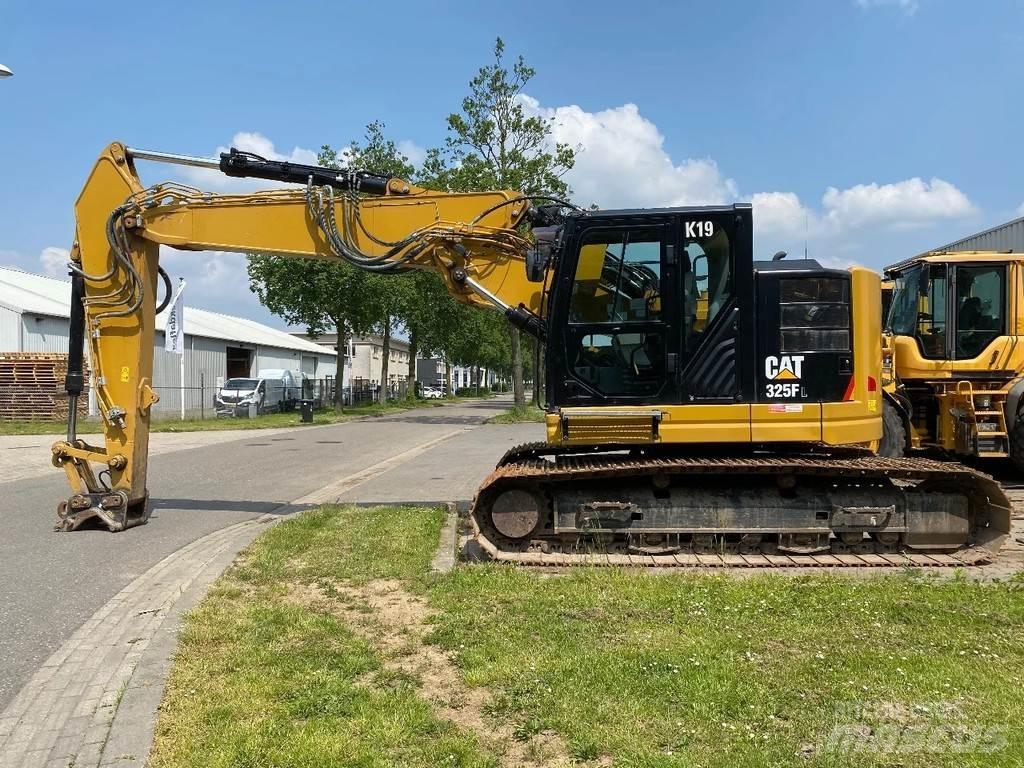CAT 325F Beltegraver
