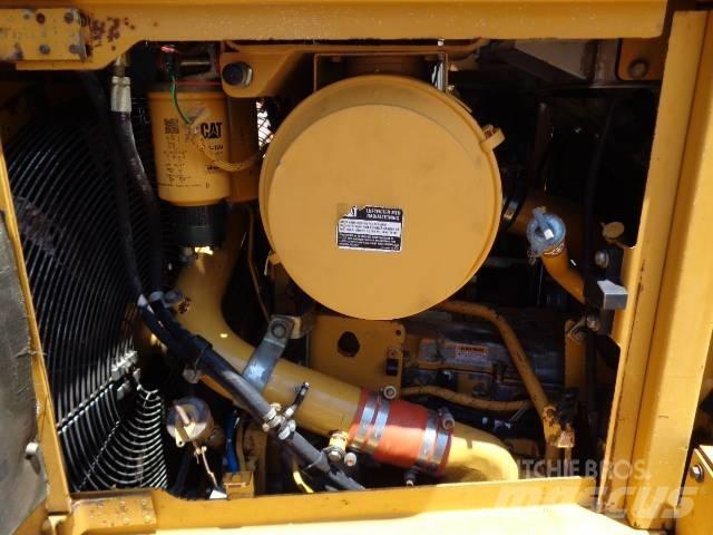CAT D 6 R II Dozere Beltegående