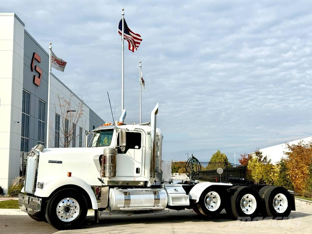 Kenworth W 900 Trekkvogner