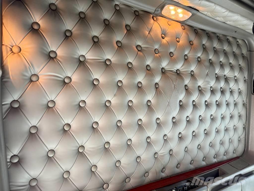 Kenworth W 900 Trekkvogner