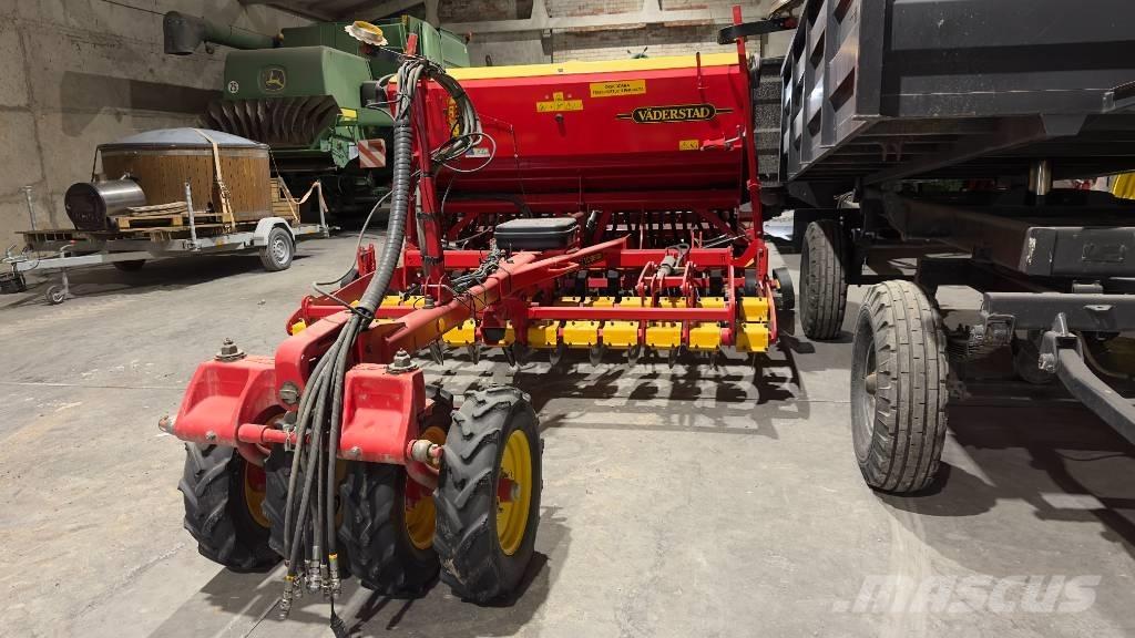 Väderstad Rapid300S Såmaskiner