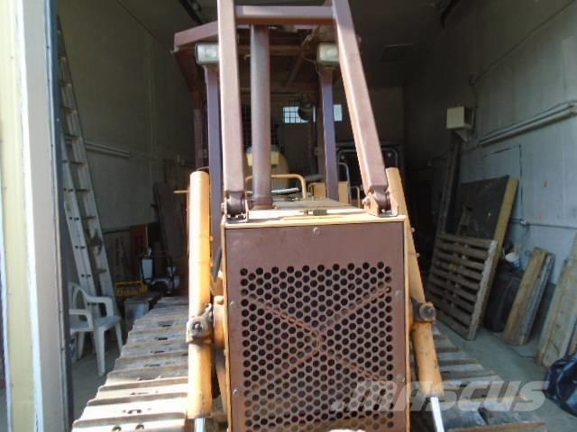 CASE 450 C Beltelastere