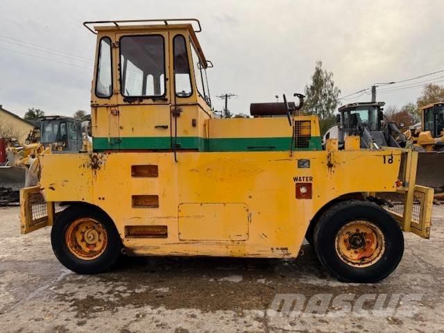 Hamm GRW 15 Gummihjulsvalser