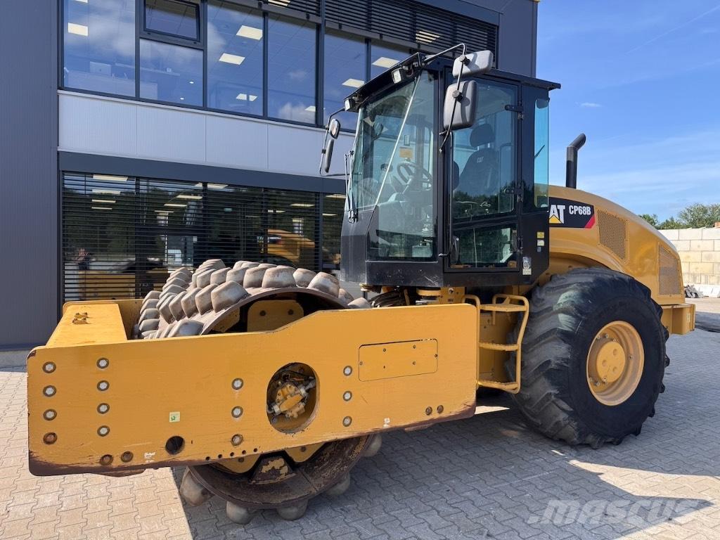 CAT CP 68 B Hjullaster til komprimering