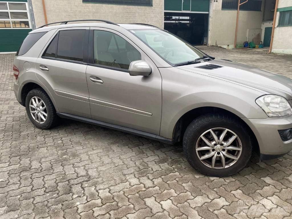 Mercedes-Benz ML 320 Personbiler