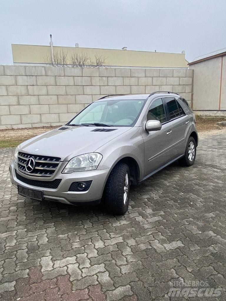 Mercedes-Benz ML 320 Personbiler