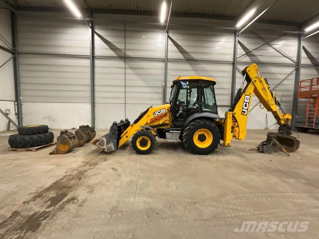 JCB 3 CX 14 LF WM Traktorgravere