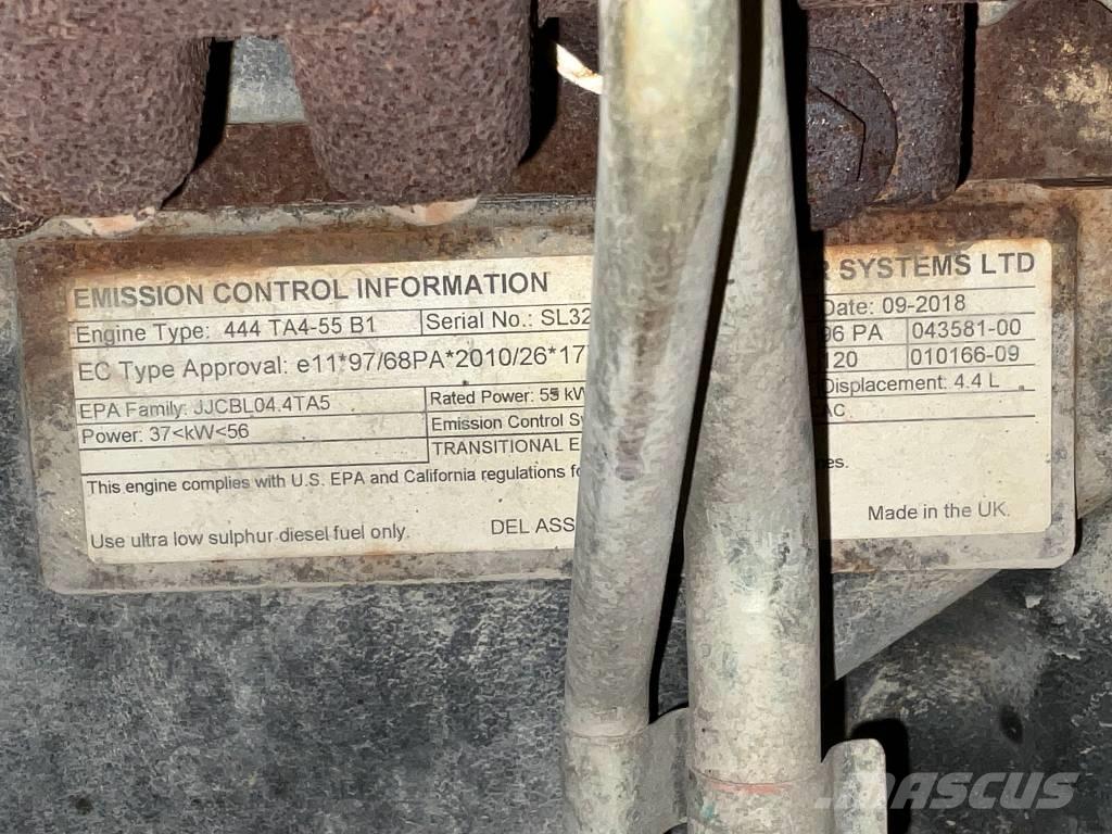 JCB 3 CX 14 LF WM Traktorgravere