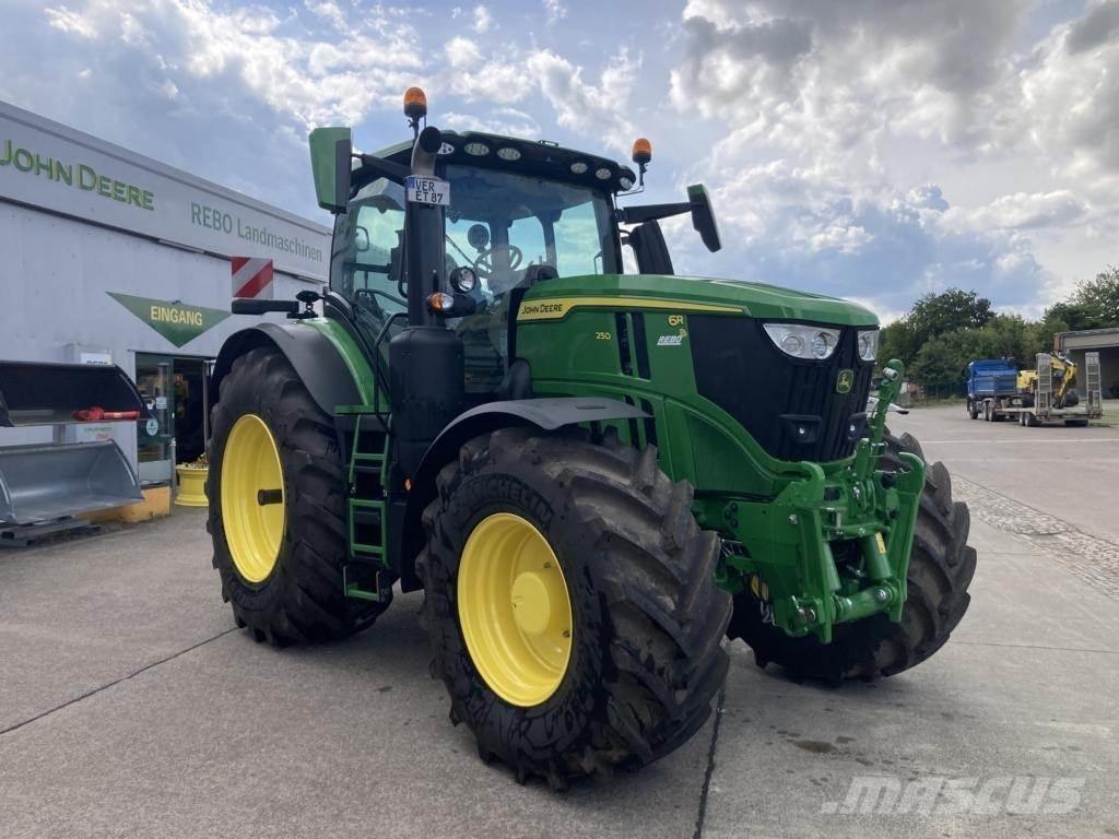 John Deere 6R250 Traktorer