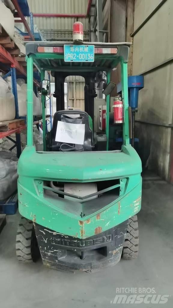 Mitsubishi FD 25 Diesel Trucker