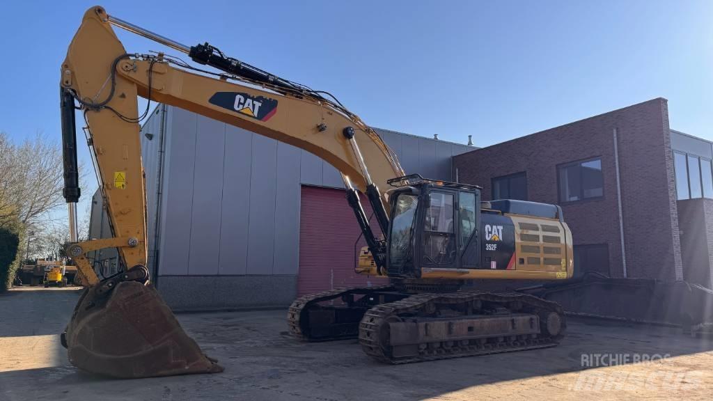 CAT 352 F Beltegraver