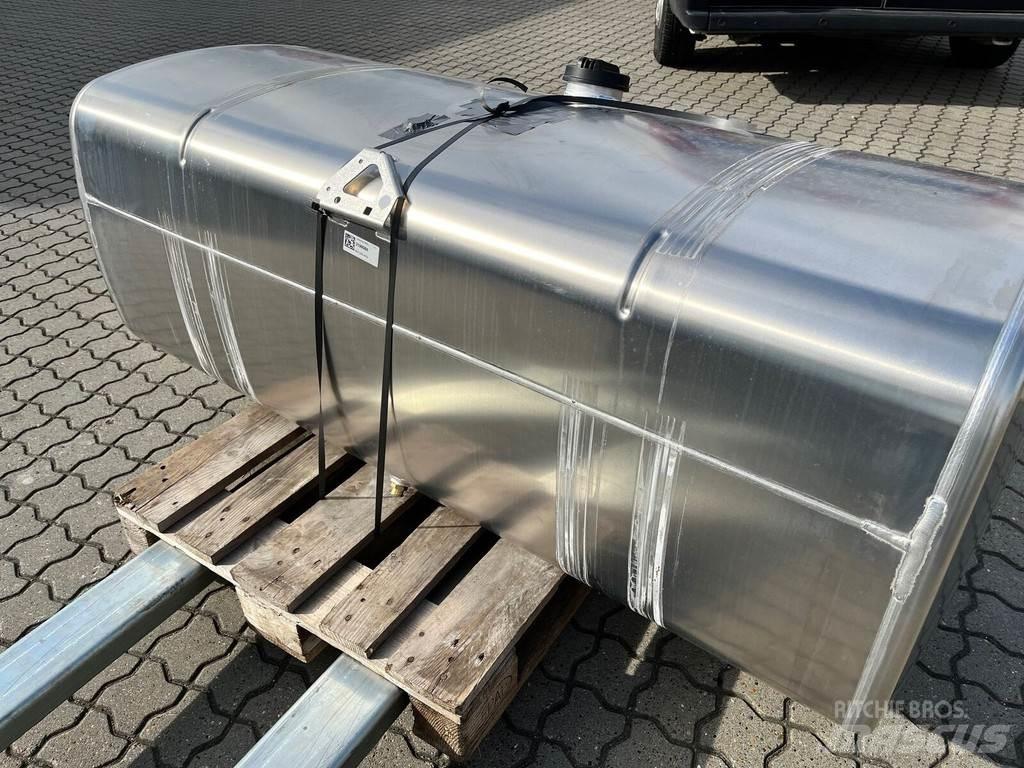 DAF XG Drivstoff og additiv tanker
