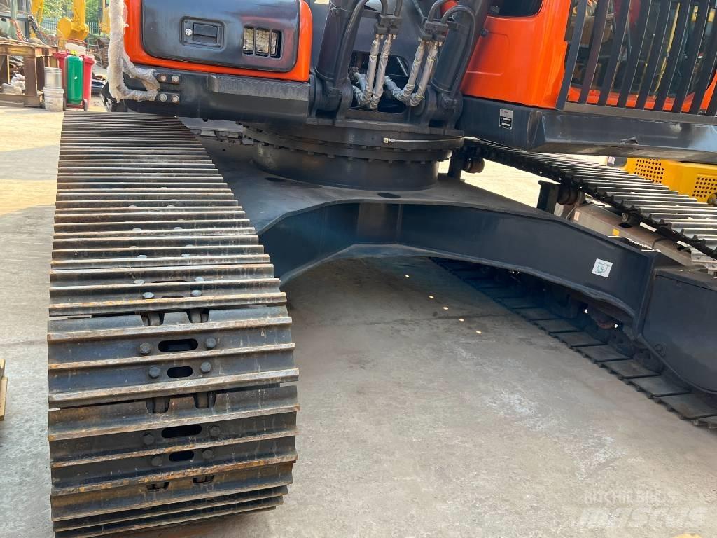 Doosan DX300 Hjulgravere