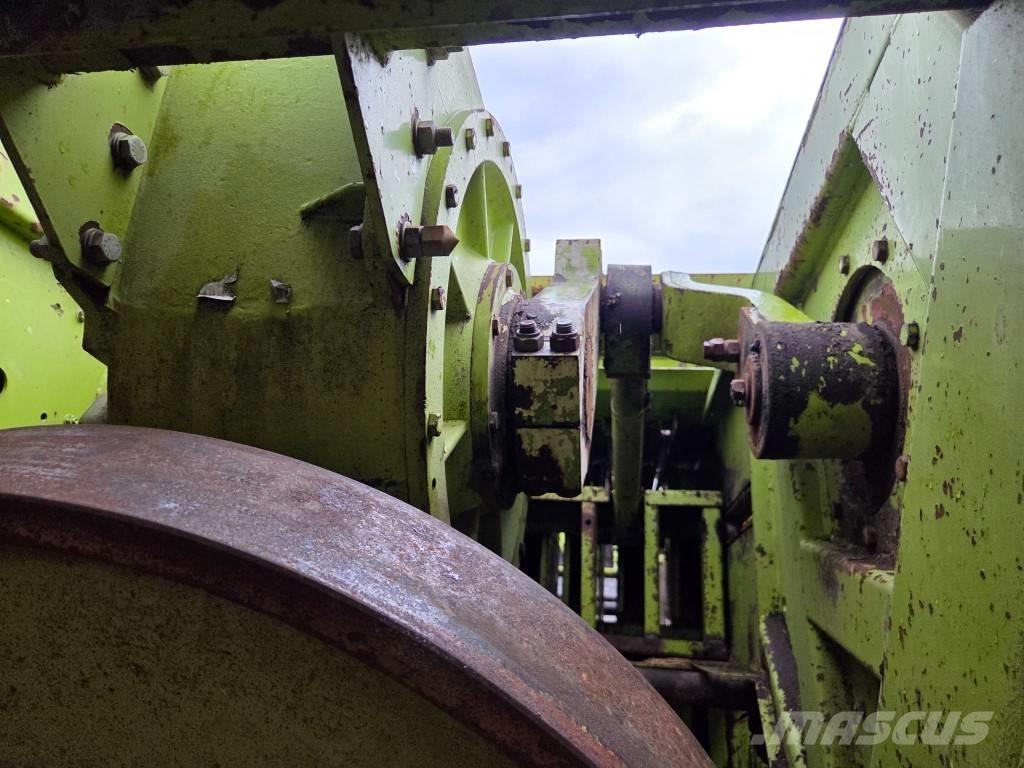 CLAAS Quadrant 1200 Firkantpresser