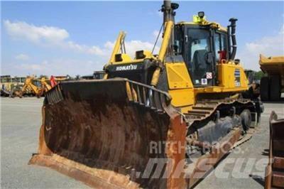 Komatsu D65 EX-16 Dozere Beltegående