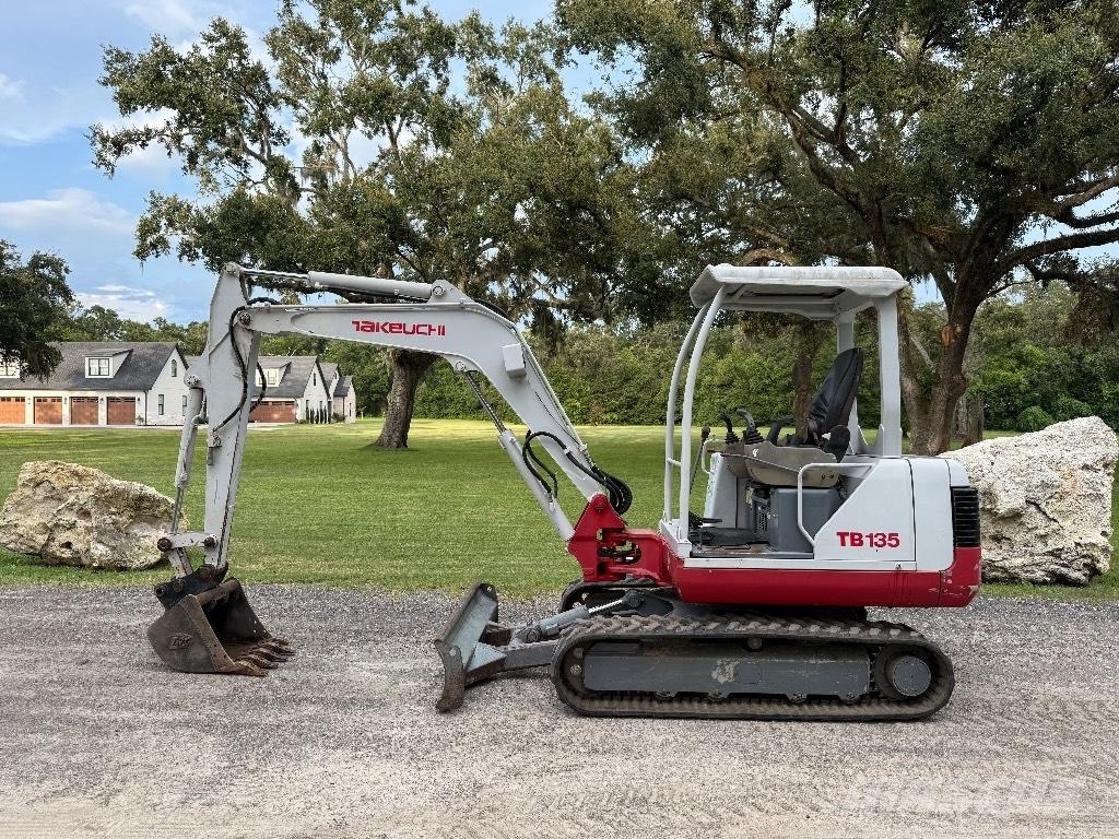 Takeuchi TB 135 Minigravere <7t