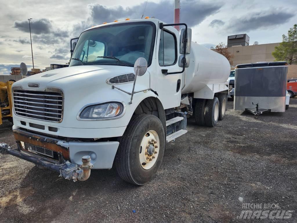 Freightliner M2-106 Vanningsvogn for støvdemping