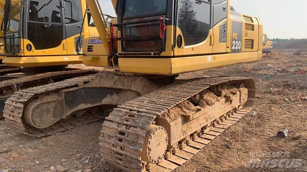 Komatsu PC 220 Beltegraver