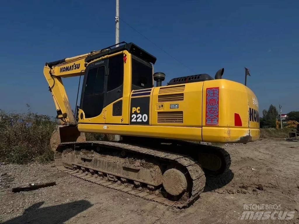 Komatsu PC 220 Beltegraver