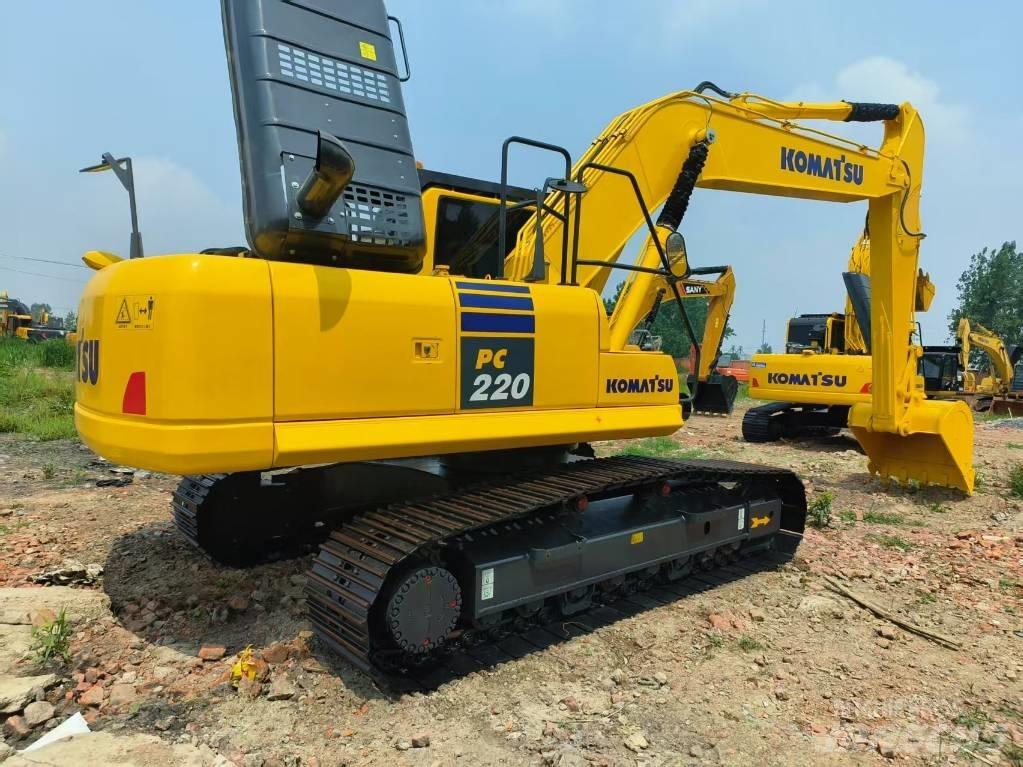 Komatsu PC 220-8 Beltegraver