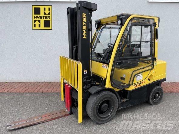 Hyster H 30 FT Diesel Trucker