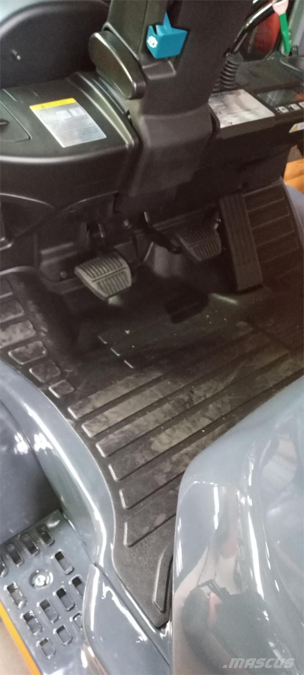 Toyota 52-8FDF30 Diesel Trucker