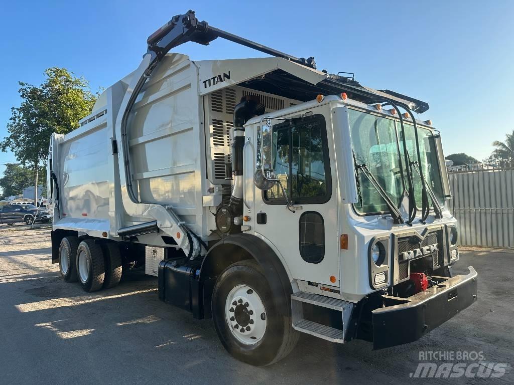 Mack MRU 613 Renovasjonsbil