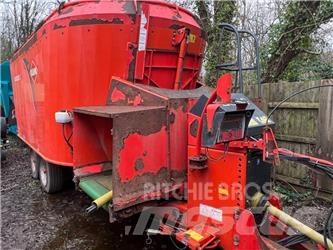 Kuhn EuroMix Fôrutlegger