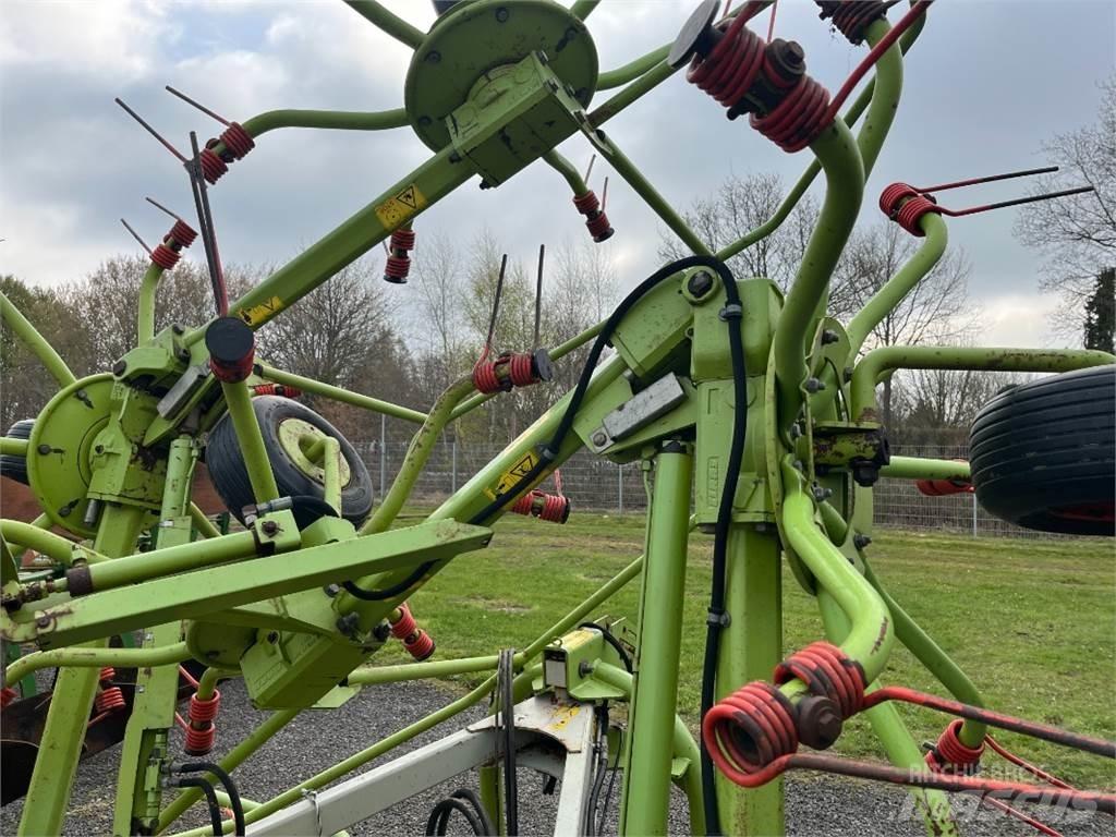 CLAAS VOLTO 770 Raker og høyvendere