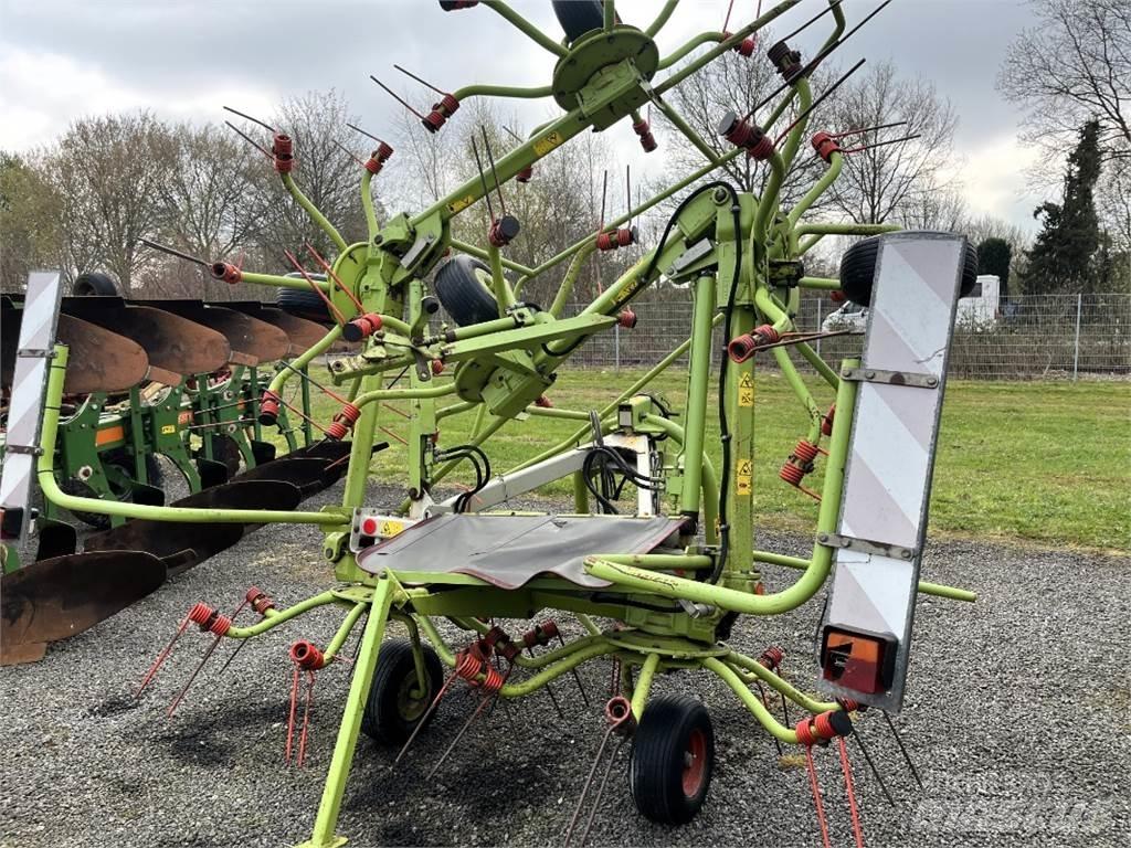 CLAAS VOLTO 770 Raker og høyvendere