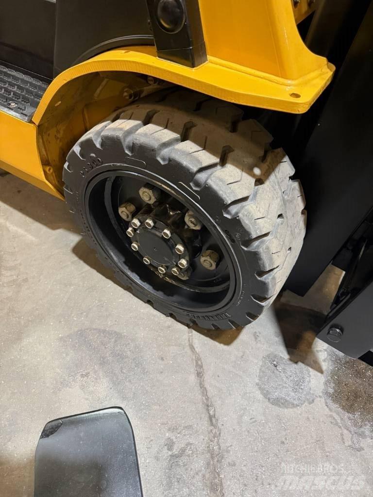 CAT 2C 6000 Gaffeltrucker - Annet