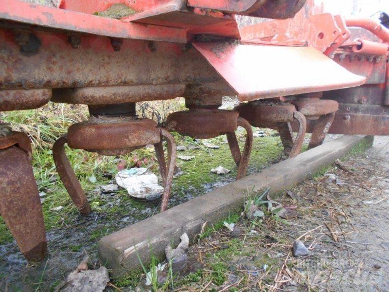 CLAAS Quadrant 1150 Firkantpresser