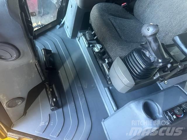 CAT D 5 Dozere Beltegående