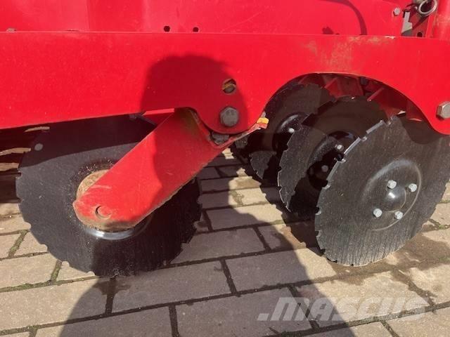 Väderstad Rapid400C Såmaskiner