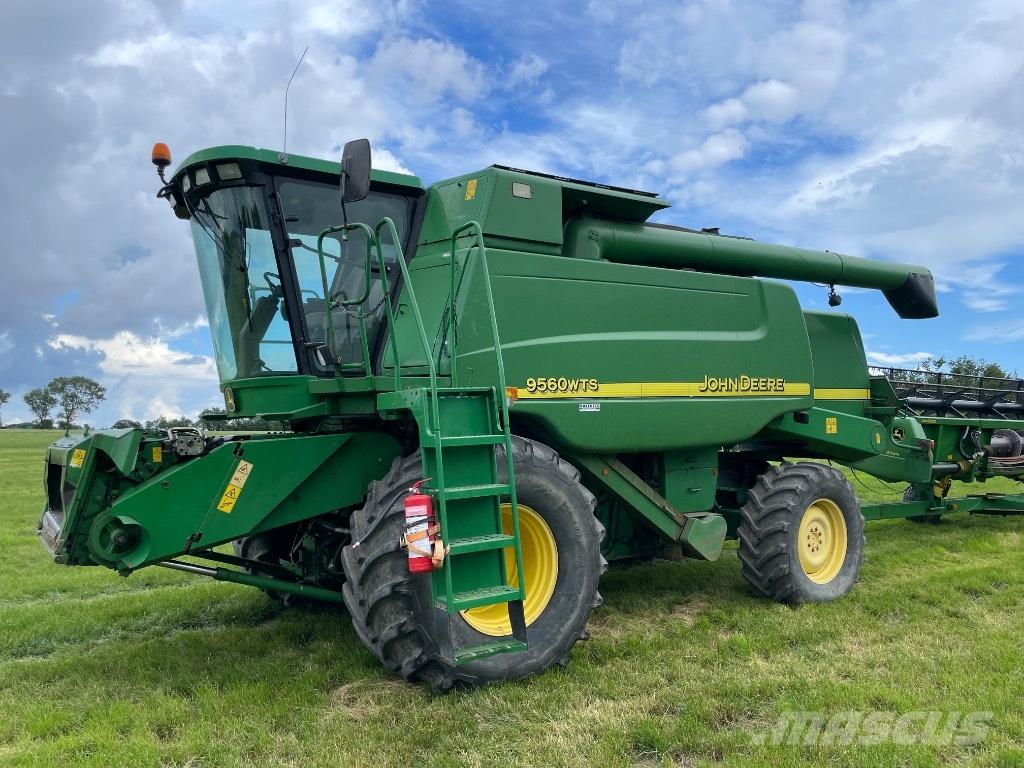 John Deere 9560 WTS Skurtreskere