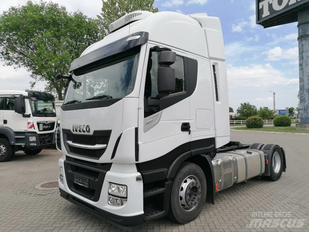 Iveco AS440ST/P Trekkvogner