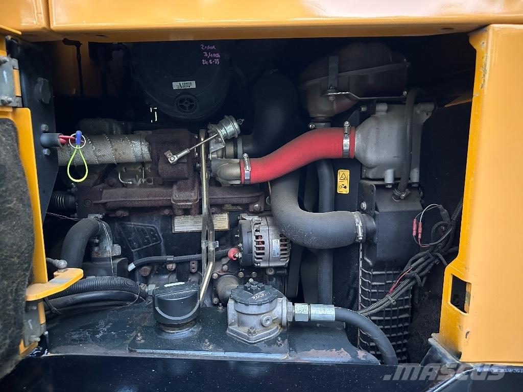 JCB 9TFT Mini dumpere