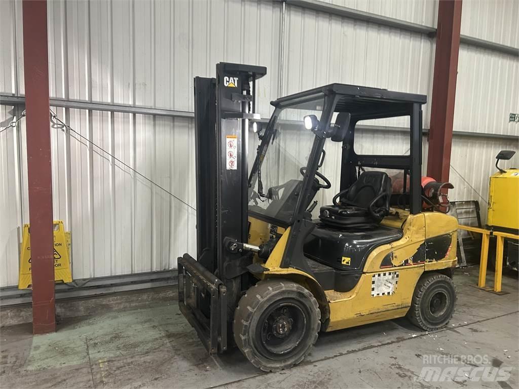 CAT GP35NT Propan trucker
