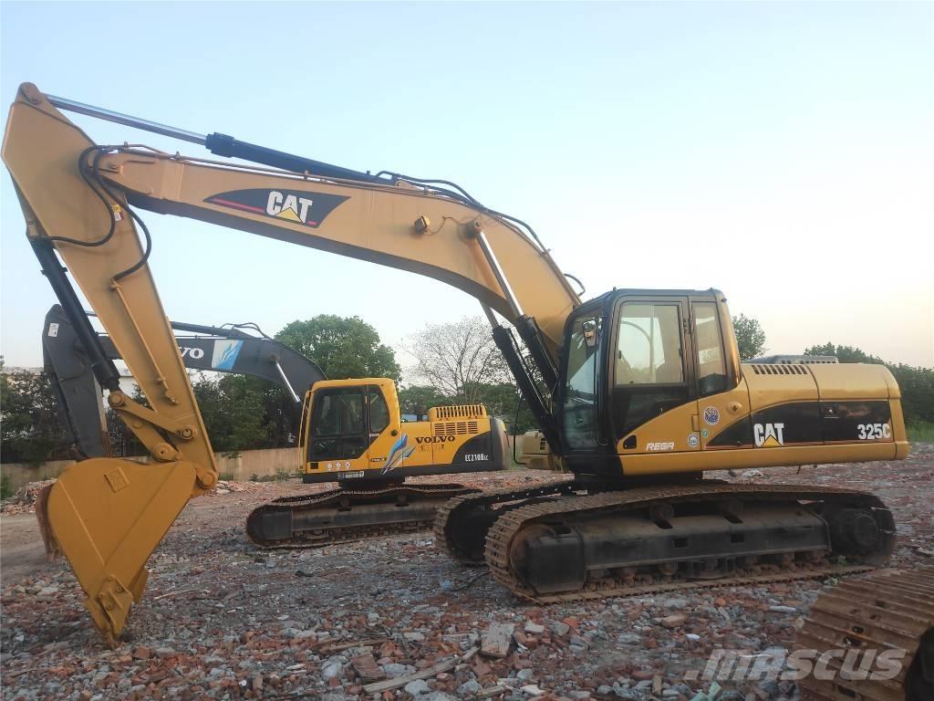 CAT 325C Beltegraver