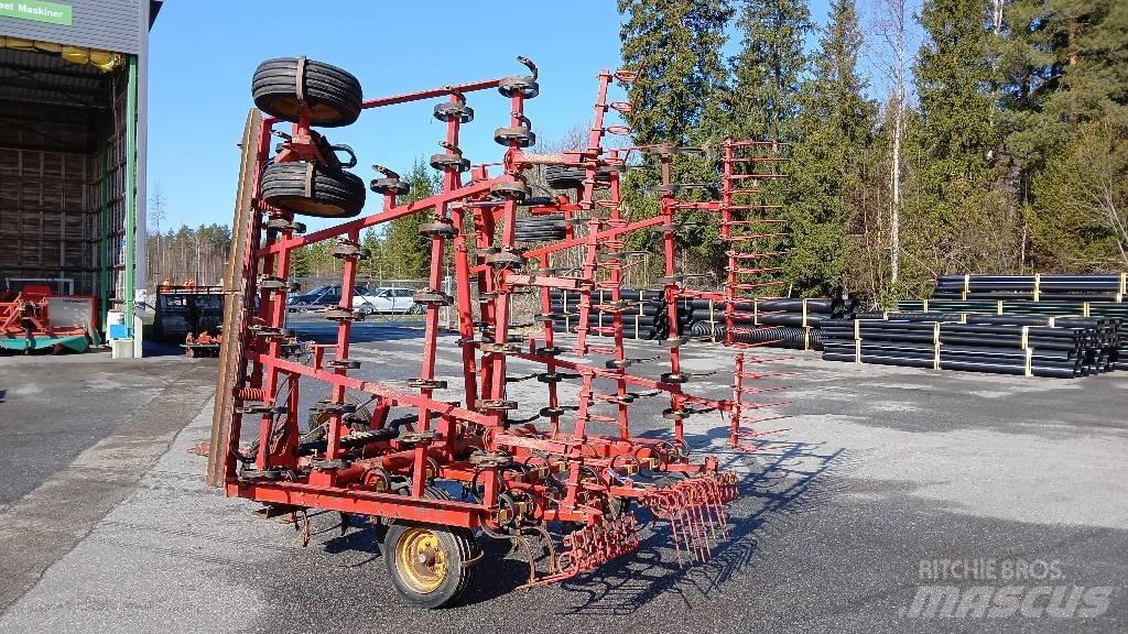 Väderstad NZ    7,4m Harver