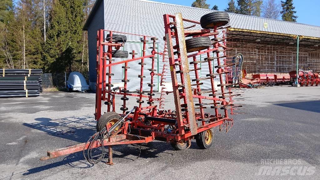 Väderstad NZ    7,4m Harver